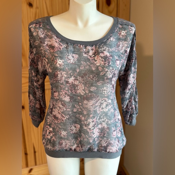 Maurice’s Women’s Floral Blouse - Picture 1 of 3